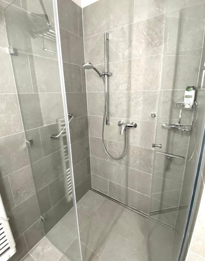 Atrium Apartman Heviz Mit Panoramaterrasse Und Tiefgarage מראה חיצוני תמונה