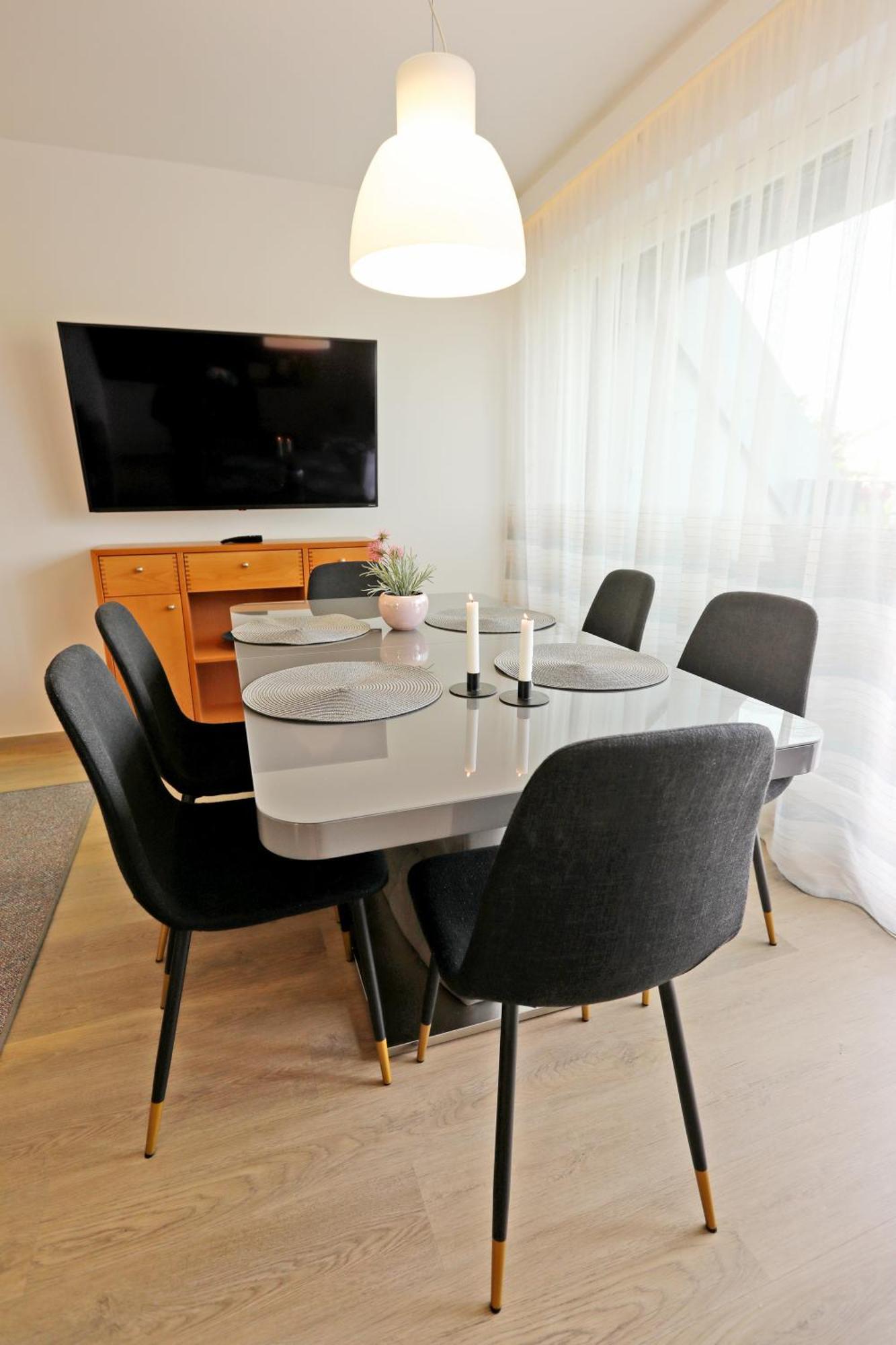 Atrium Apartman Heviz Mit Panoramaterrasse Und Tiefgarage מראה חיצוני תמונה